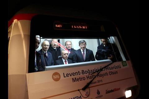 tn_tr-istanbul_M6_president_in_cab.jpg